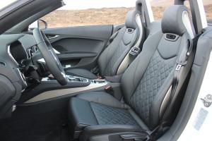 Audi TT Roadster 2.0 TFSI Quattro 2014 года  (WW)
